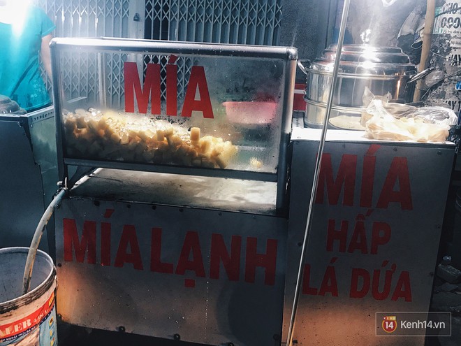 Khám phá hàng mía hấp lá dứa hiếm hoi còn sót lại, nơi lưu giữ hương vị bình dị của Sài Gòn xưa - Ảnh 3.