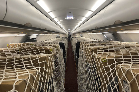 Hàng hoá trên khoang máy bay VIetjet,